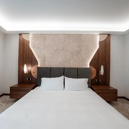 Veneto Plaza 4*