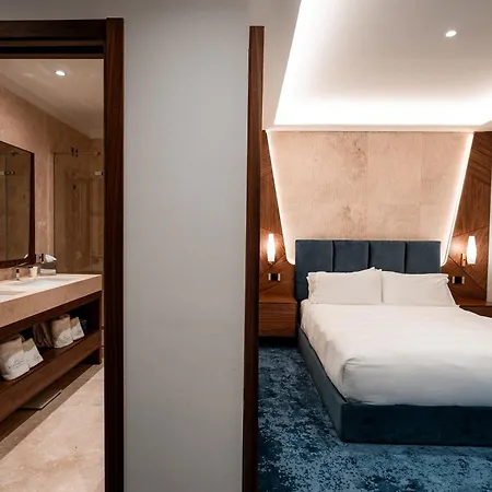 Via Veneto Hotell 5*
