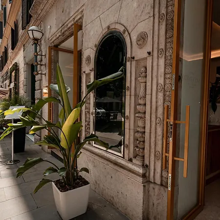Via Veneto Hotell 5*